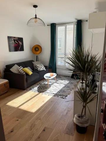 Appartement 2 Pieces Neuf Buttes Chaumont Parijs